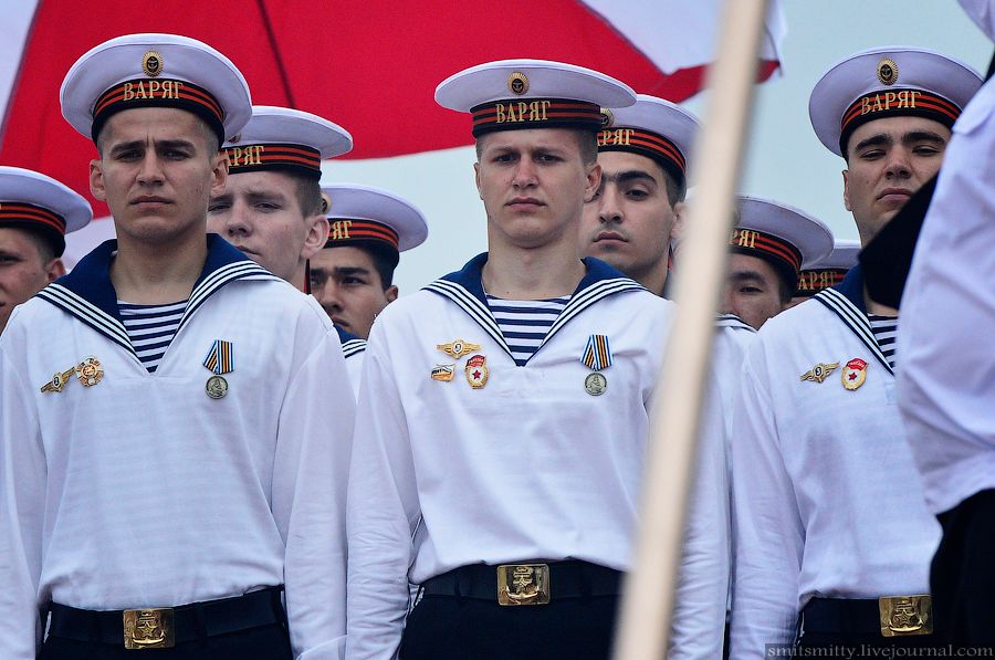 向哈尔滨集结,士兵职责,出国需知,俄语学习 上午:各地小海军战士向