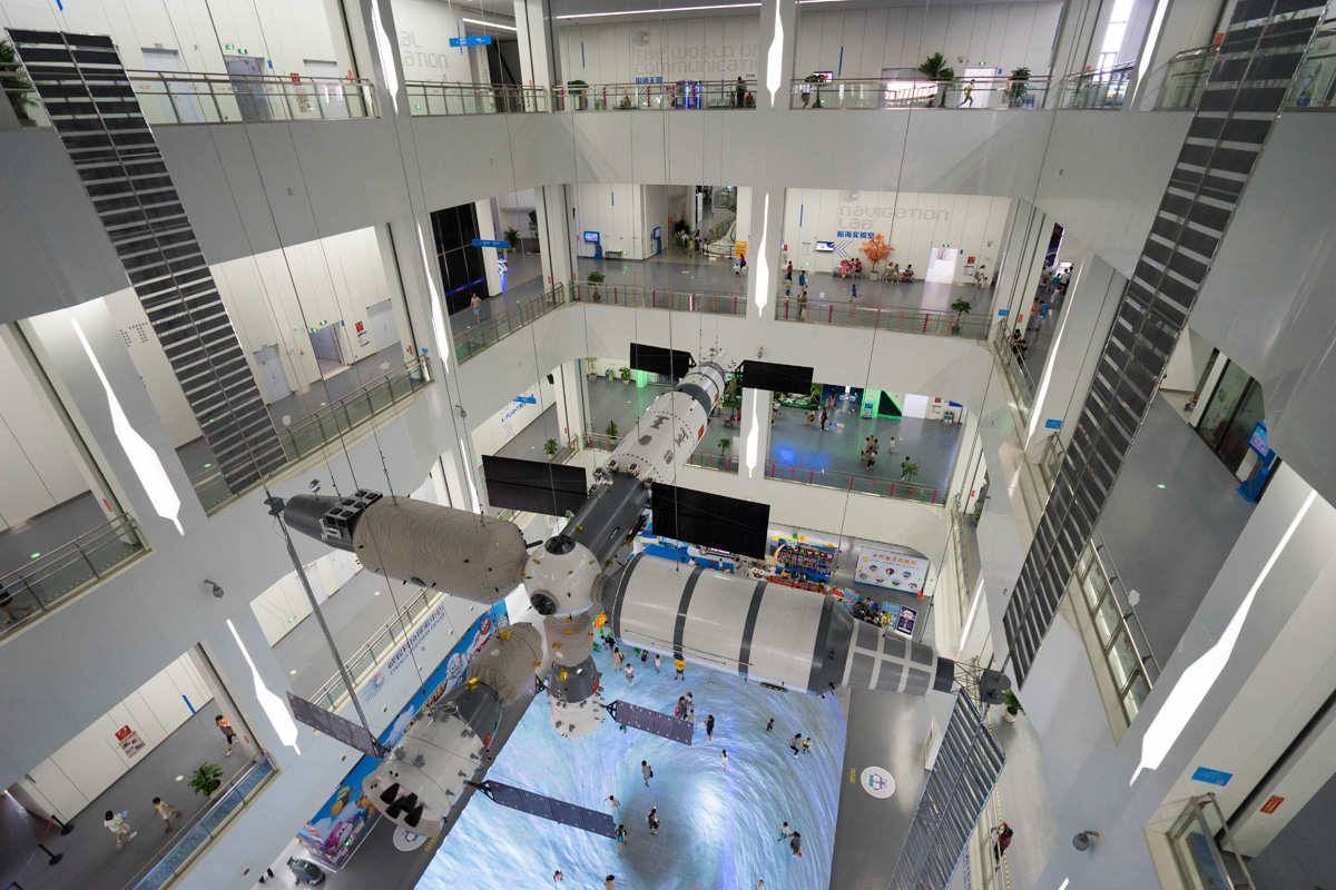 70元畅玩集美诚毅科探中心,神奇读心术互动,1:1还原天宫一号,17米旋