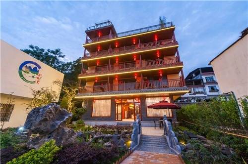 家庭聚会丨好友小聚首选阳朔遇龙河边民宿酒店徒步骑行美拍随心所欲